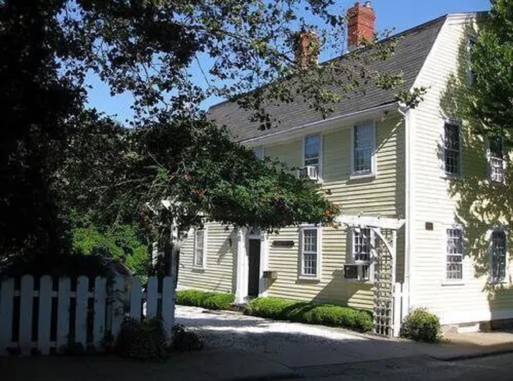 Admiral Farragut Inn Newport Eksteriør bilde
